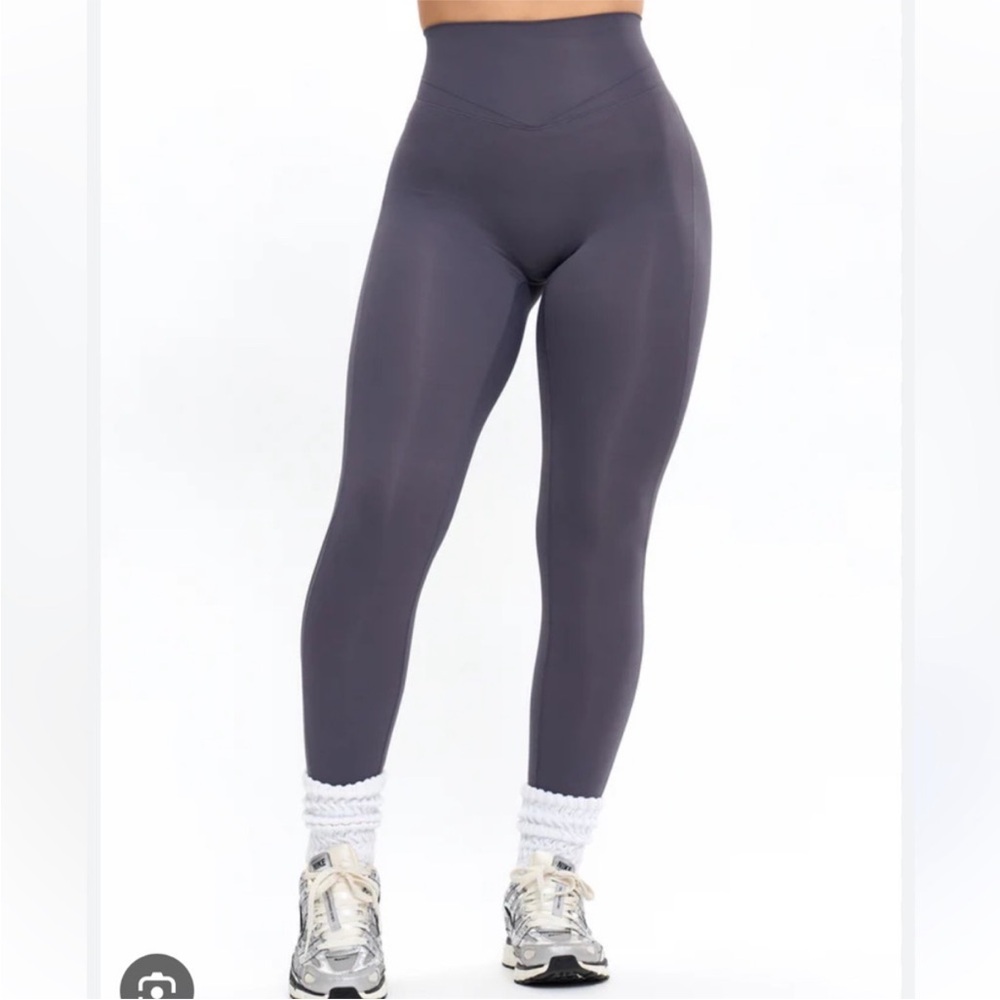 Buffbunny Every Day Airbrush Leggings NWOT